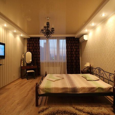 Panoramic View Lux Apartment On Metro Osokorky Kiev Buitenkant foto