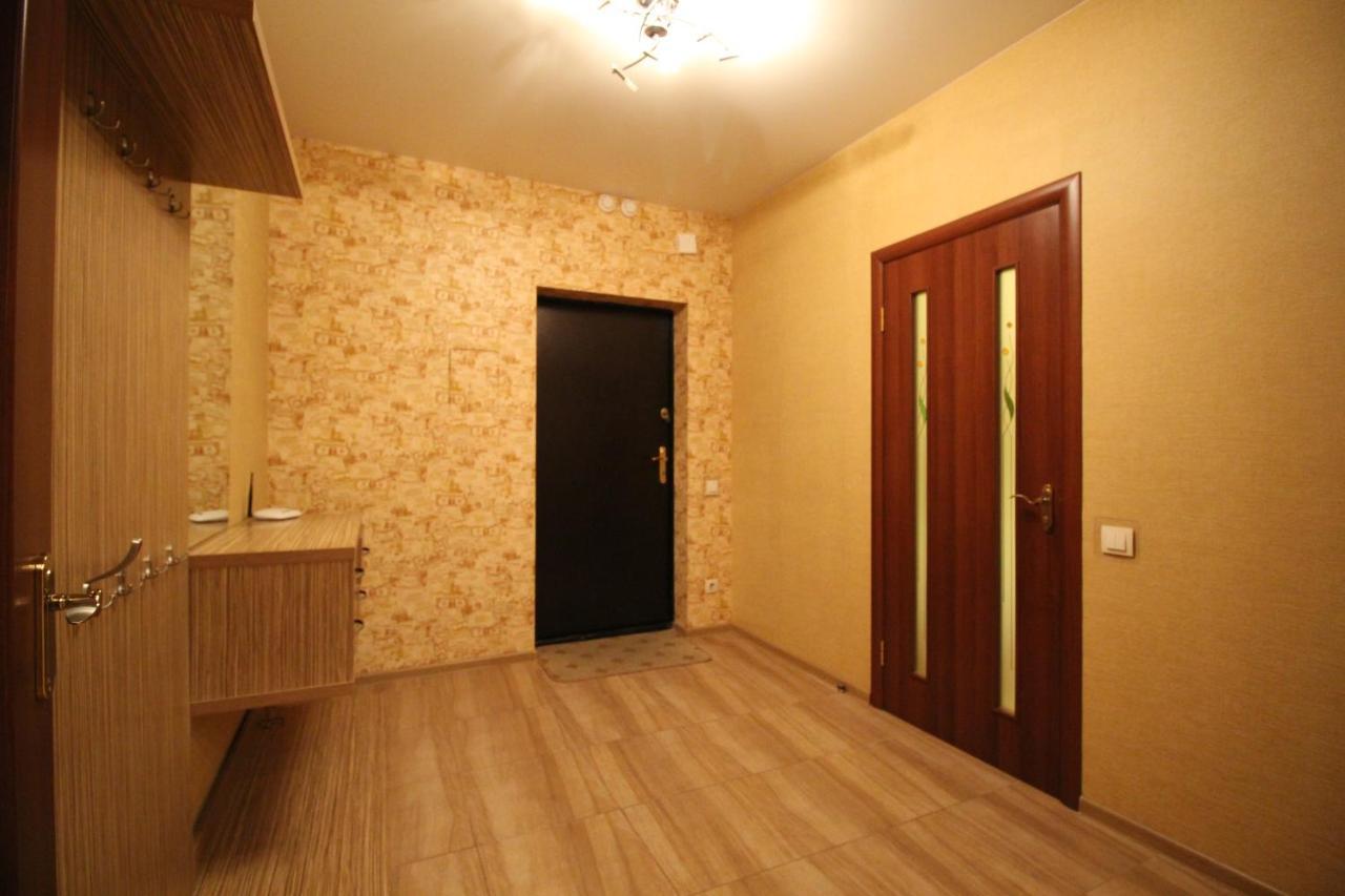 Panoramic View Lux Apartment On Metro Osokorky Kiev Buitenkant foto