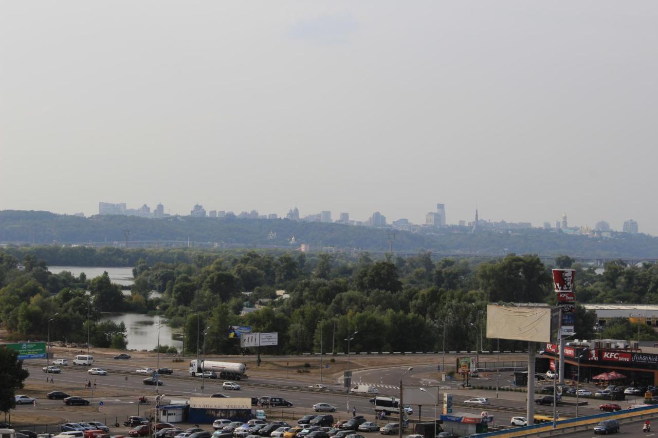 Panoramic View Lux Apartment On Metro Osokorky Kiev Buitenkant foto