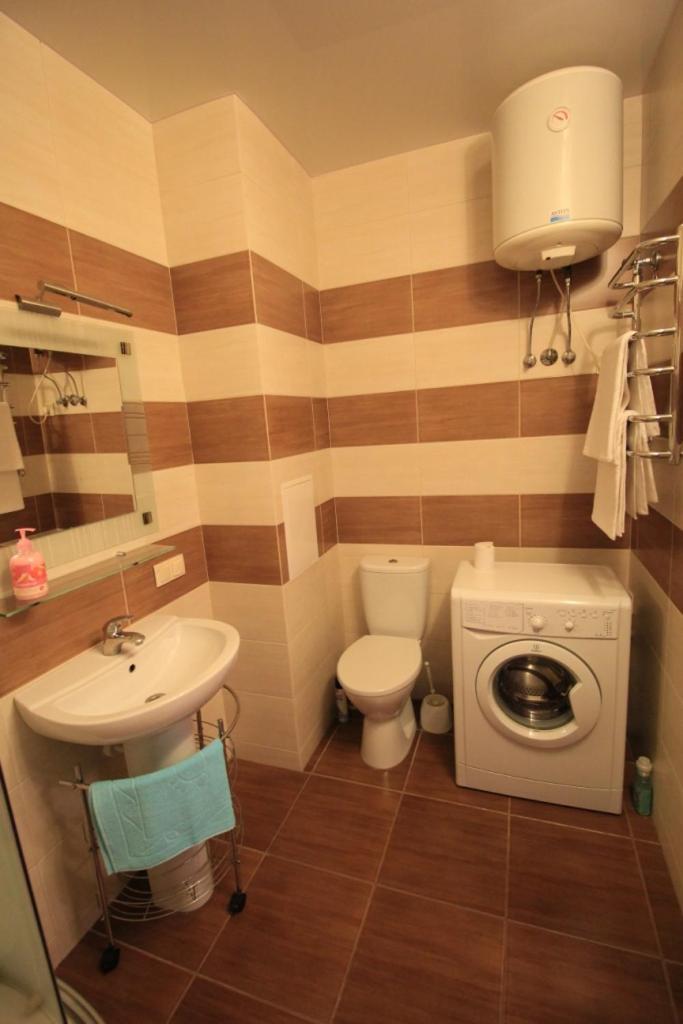 Panoramic View Lux Apartment On Metro Osokorky Kiev Buitenkant foto